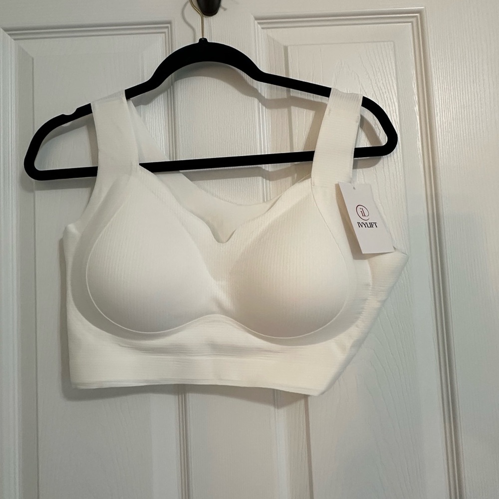 Women's White Seamless Bra